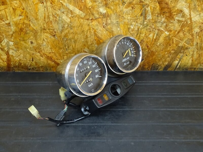 【260115】ゼファー400(ZR400C-054)◇ スピードメーター タコメーター インジケーターランプ 19591km 穴あけ加工/補修跡/針折れ有 【C4 | 中古バイクパーツ通販・買取　ジャンクヤード鳥取　JunkYard