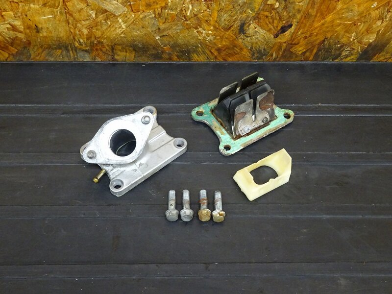 【260203】CRM80(HD12-1100)◇ リードバルブ インテークマニホールド インマニ ※エンジンパーツ 【検索:NSR80 CRM50 | 中古バイクパーツ通販・買取　ジャンクヤード鳥取　JunkYard