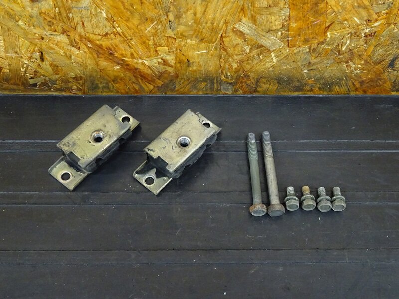 【260215】SR400/SR500◇ シートステー シートブラケット シートダンパー ※検:2H6 1JR RH01J | 中古バイクパーツ通販・買取　ジャンクヤード鳥取　JunkYard