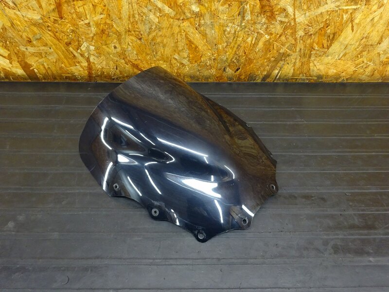 【260301】ZZR400(ZX400N-008)◇ 社外スクリーン(1) バイザー シールド スモーク 破損/割れ有 【ZZ-R400 | 中古バイクパーツ通販・買取　ジャンクヤード鳥取　JunkYard