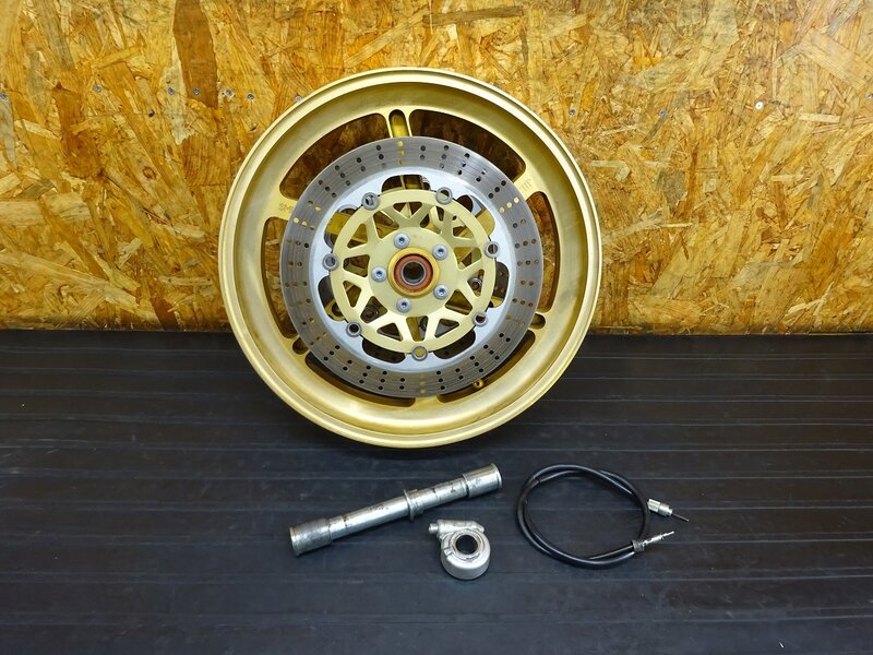 【260305】ZRX1100(ZRT10C-016)◇ 社外フロントホイール 17×3.50 HI POINT ハイポイント 変形/フレ大有 ジャンク 【検:ZRX1200 | 中古バイクパーツ通販・買取　ジャンクヤード鳥取　JunkYard