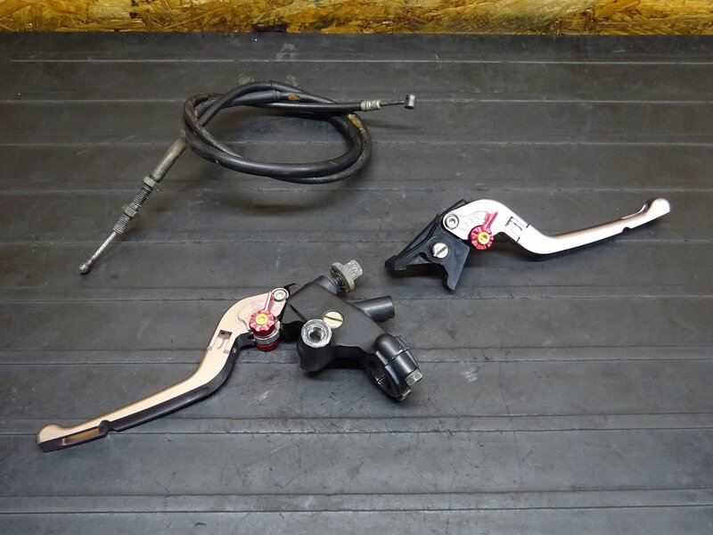 【260306】CB400SF Vtec2(NC39-1044)◆ 社外レバー左右セット U-KANAYA F-18 H-626 可倒式 クラッチレバーホルダー 【SPEC2 スペック2 | 中古バイクパーツ通販・買取　ジャンクヤード鳥取　JunkYard