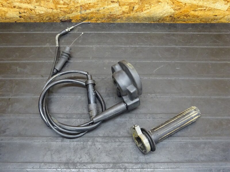 【260322】KDX125SR(DX125A-022)◆ スロットル スロットルホルダー パイプ 【検索：200 220 250 | 中古バイクパーツ通販・買取　ジャンクヤード鳥取　JunkYard