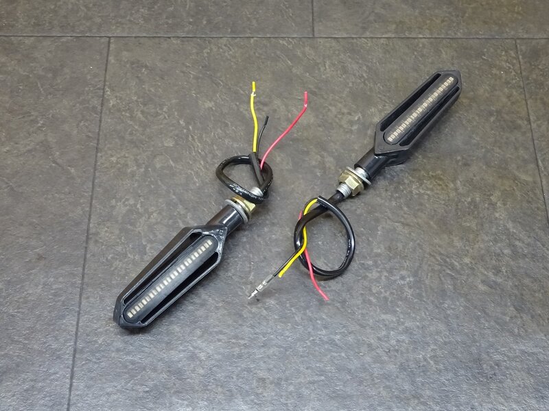 【250505】◆ 社外ウインカー シーケンシャルウインカー LEDウインカー ウィンカー リアブレーキライト機能付 | 中古バイクパーツ通販・買取　ジャンクヤード鳥取　JunkYard