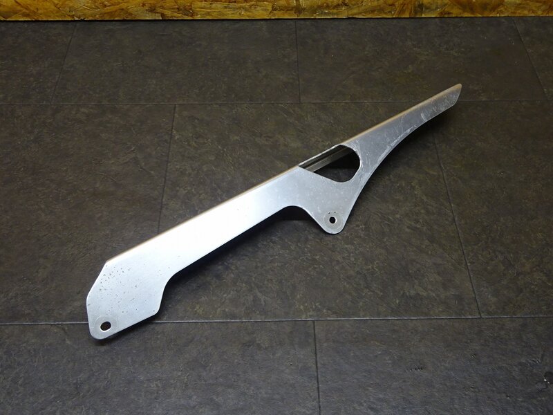 【250522】マグナ250S(MC29-1100)◆ チェーンカバー アルミ 腐食有 | 中古バイクパーツ通販・買取　ジャンクヤード鳥取　JunkYard