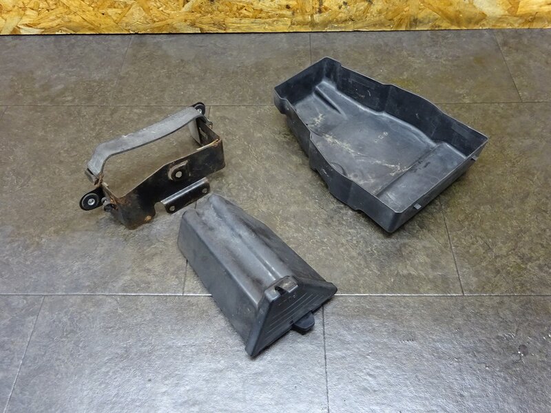 【250609】ボルティー(NJ47A-108)◆ ツールボックス 小物入れ 車載工具入れ 電装ボックス | 中古バイクパーツ通販・買取　ジャンクヤード鳥取　JunkYard