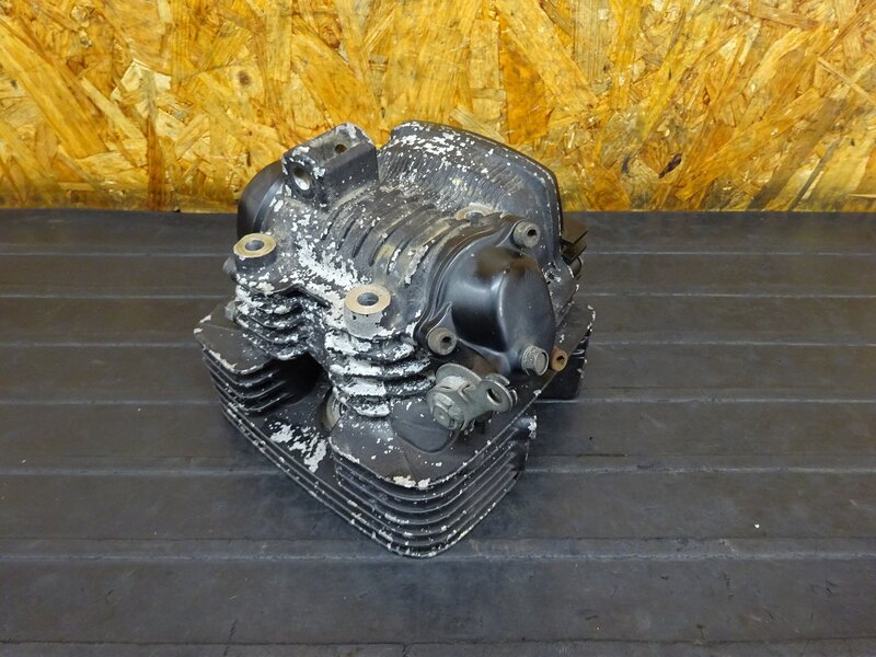 【250612】TW225(DG09J-005)◇ シリンダーヘッドセット カムシャフト タペットカバー ジャンク!! ※エンジンパーツ 【TW200 DG07J 2JL | 中古バイクパーツ通販・買取　ジャンクヤード鳥取　JunkYard