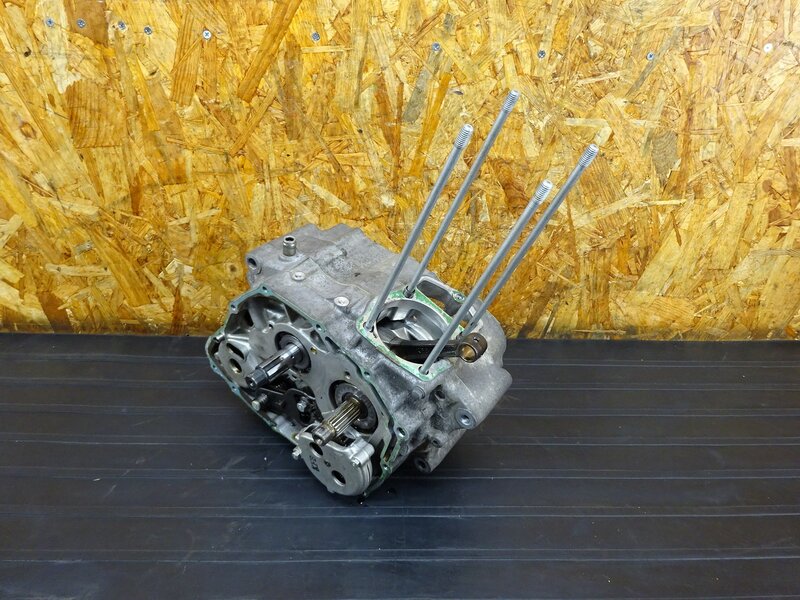 【250906】FTR223(MC34-1008)◇ エンジン腰下 ミッション クランクシャフト クランクケース ※エンジンパーツ | 中古バイクパーツ通販・買取　ジャンクヤード鳥取　JunkYard
