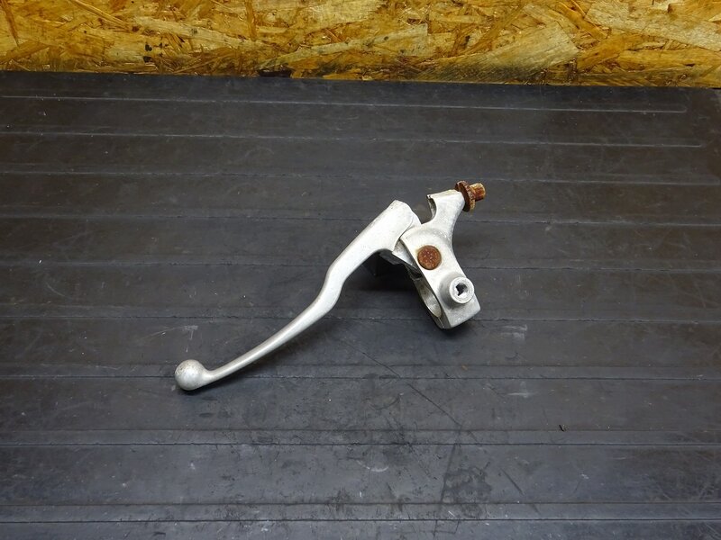 【250923】バルカン400クラシック(VN400A-016)◆ クラッチレバー クラッチレバーホルダー | 中古バイクパーツ通販・買取　ジャンクヤード鳥取　JunkYard