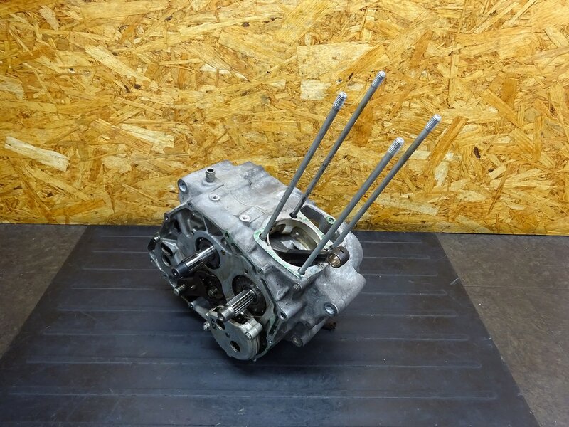 【250926】FTR223(MC34-1006)◆ エンジン腰下 ミッション クランクシャフト クランクケース ※エンジンパーツ | 中古バイクパーツ通販・買取　ジャンクヤード鳥取　JunkYard