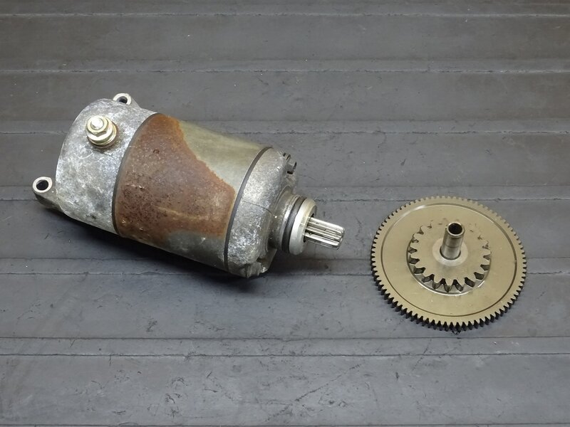 【251042】マグナ250(MC29-1009)◆ セルモーター セルスターター スターターモーター ※エンジンパーツ 【V-TWIN | 中古バイクパーツ通販・買取 ジャンクヤード鳥取 JunkYard