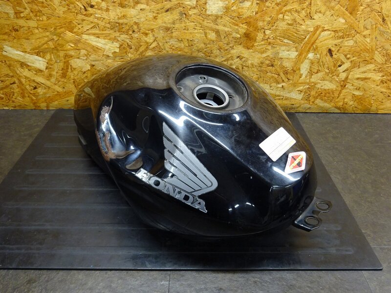 【251206】VTR250(MC33-1602)◆ 燃料タンク ガソリンタンク フューエルタンク 凹み有 【Fi | 中古バイクパーツ通販・買取　ジャンクヤード鳥取　JunkYard