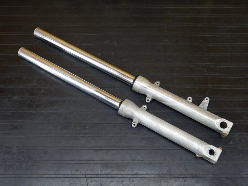 【251213】ブロス400(NC25-1100)◆ フロントフォーク インナーチューブ ボトムケース オイル漏れ有 【BROS ブロス650 | 中古バイクパーツ通販・買取　ジャンクヤード鳥取　JunkYard