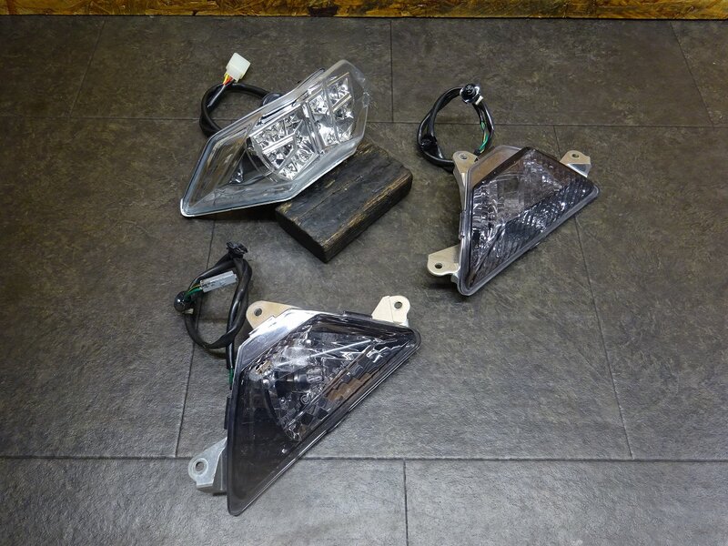 【251220】Ninja250(EX250L-019)◆ 社外テールランプ 社外フロントウインカー 割れ有 【ABS付 | 中古バイクパーツ通販・買取　ジャンクヤード鳥取　JunkYard