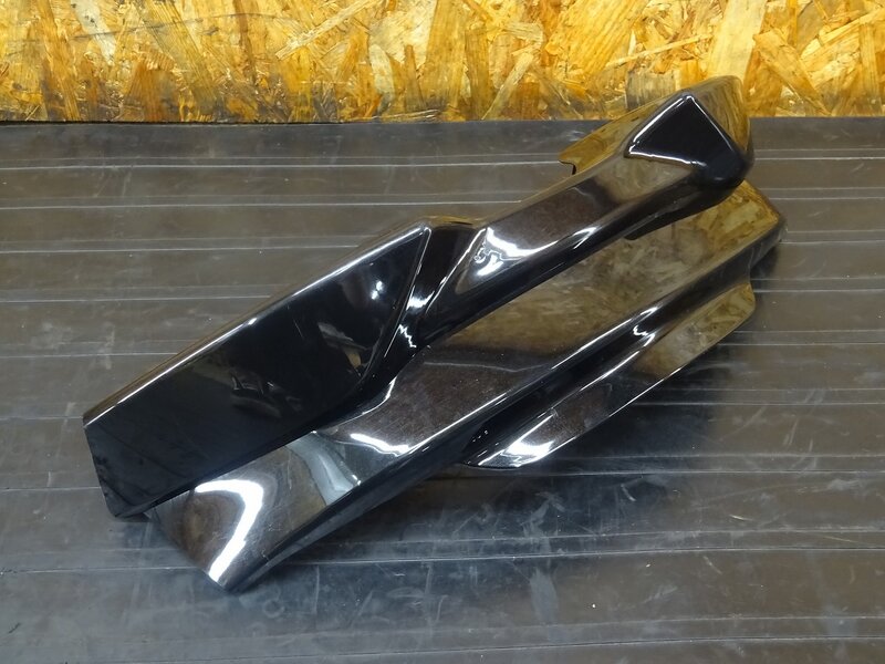 【251217】スカイウェイブ250(CJ46A-114)■ テールカバー テールカウル 社外品 色塗り有 | 中古バイクパーツ通販・買取　ジャンクヤード鳥取　JunkYard