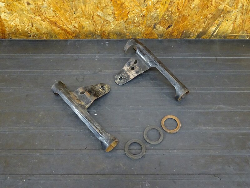 【251229】GT80(3M8-000)◇ ヘッドライトステー ウインカーステー 曲がり/錆有 【検:GT50 374 ミニトレ モノサス | 中古バイクパーツ通販・買取　ジャンクヤード鳥取　JunkYard