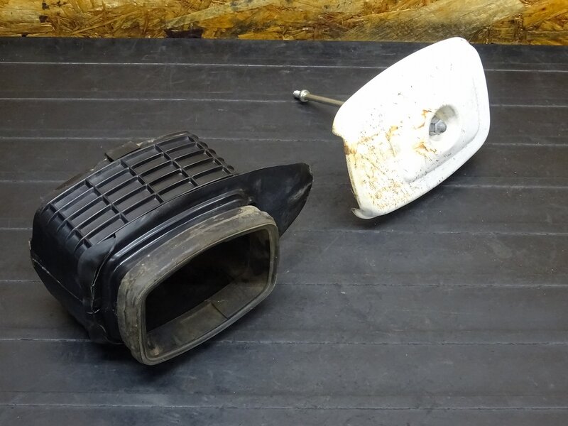 【260106】MD90(MD90-1924)◆ エアクリーナーボックス エアクリボックス エアクリカバー 破損有 【郵政カブ | 中古バイクパーツ通販・買取　ジャンクヤード鳥取　JunkYard