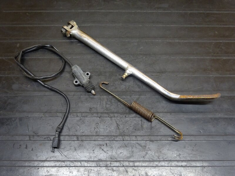 【260116】バルカン400(VN400A-017)◆ サイドスタンド サイドスタンドスイッチ スプリング 削れ有 | 中古バイクパーツ通販・買取　ジャンクヤード鳥取　JunkYard